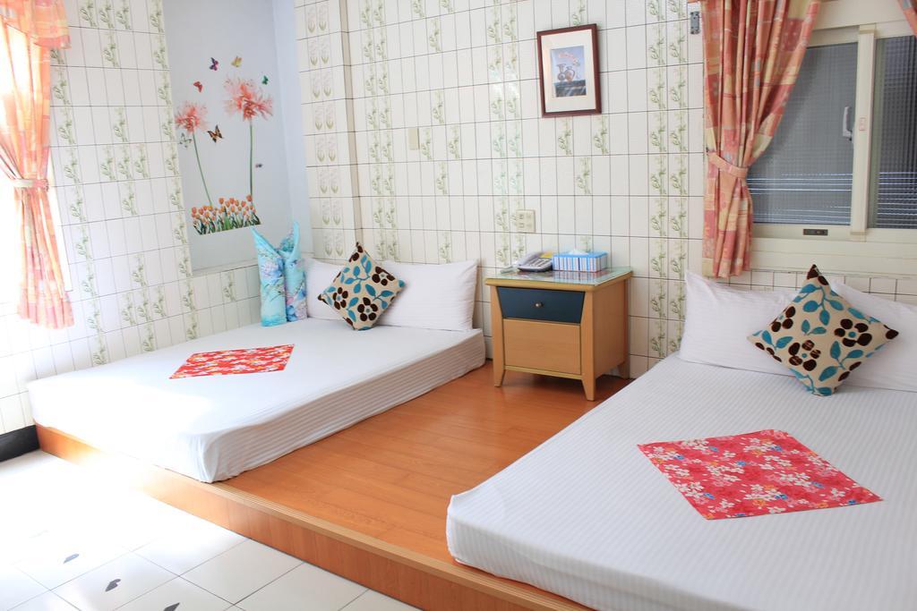 Hsin Hsin Hotel Miaoli Exterior photo